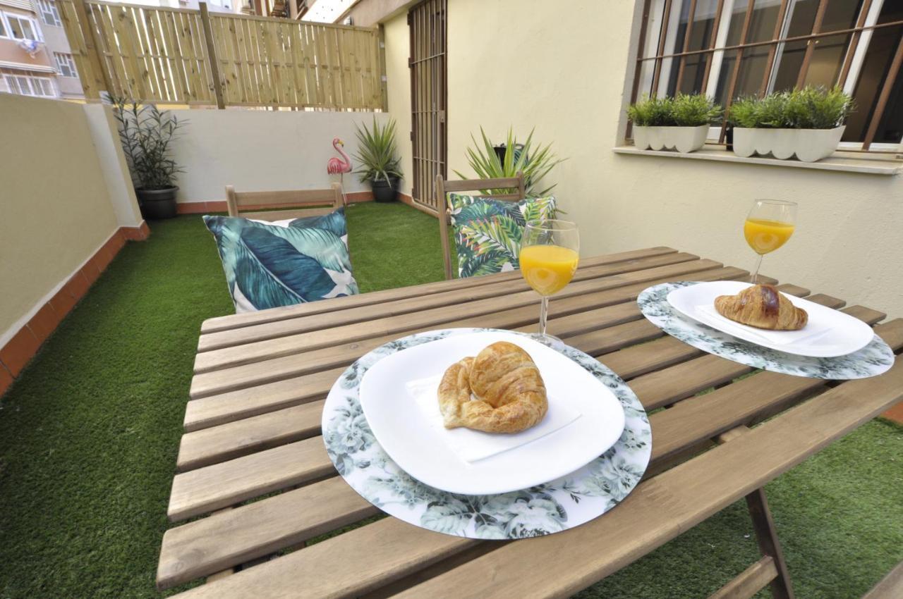 Luminoso Y Coqueto Apartamento Con Jardin مالقة المظهر الخارجي الصورة