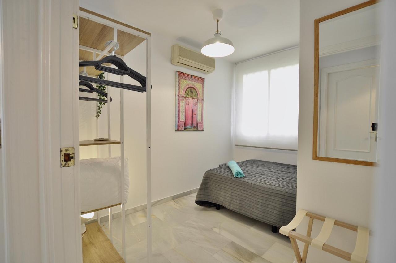Luminoso Y Coqueto Apartamento Con Jardin مالقة المظهر الخارجي الصورة