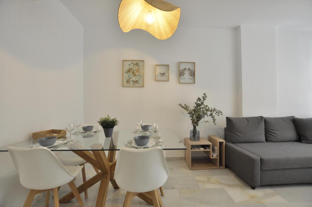 Luminoso Y Coqueto Apartamento Con Jardin مالقة المظهر الخارجي الصورة